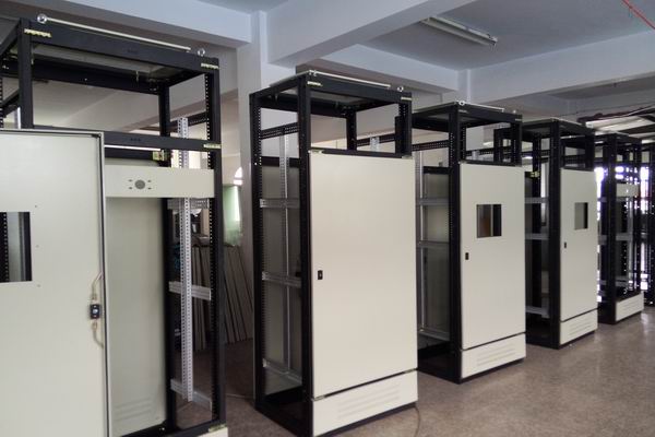 乌什控制箱-3683谈谈控制箱的维护和保养事